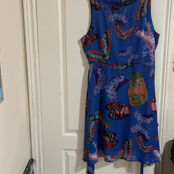 Dress - Picture 1 of 10